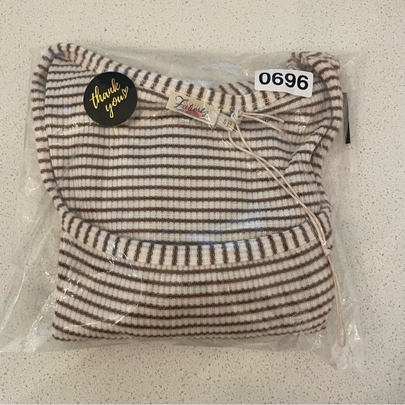 Faherty Legend Ribbed Top - Picture 7 of 7